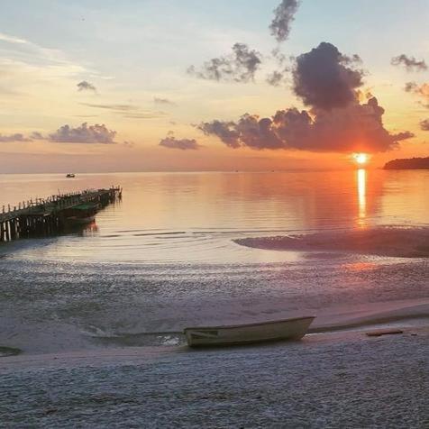 Lucky Sun Saracen Bay Koh Rong Sanloem Exterior foto